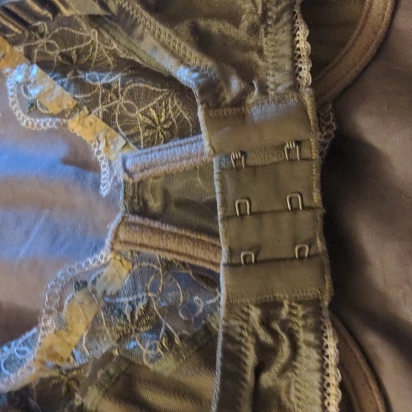 38DD Triumph Plus Size Bra Lace Bow Bra - Picture 11 of 16